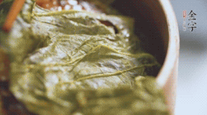 出鍋后撒上蔥花就可以啦。