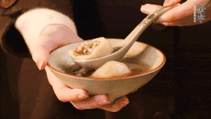 新的一年，我們還是要吃好喝好哦，祝大家元宵快樂！